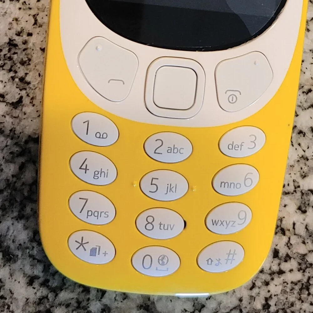 NOKIA 3310 Phone - yellow. Dual SIM, GSM Unlocked, 2G 900/1800 MHz
